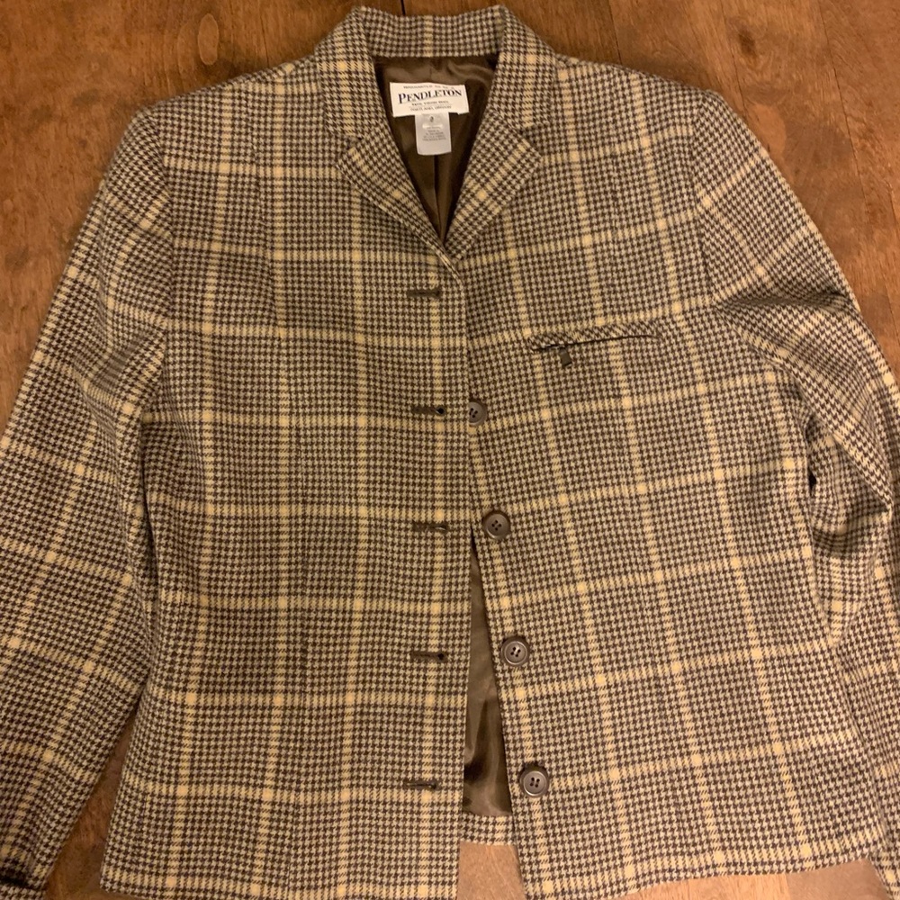 Pendleton Blazer Plaid Size 8 Extremely Cute
